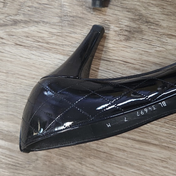 STUART WEITZMAN black patent heels - Picture 8 of 14